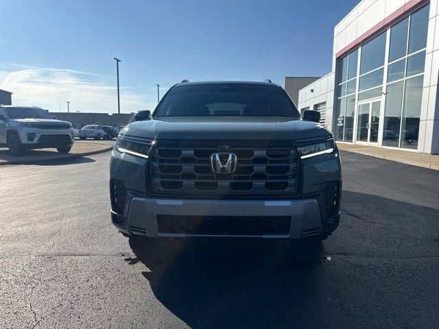 Used 2026 Honda Pilot TrailSport image 2