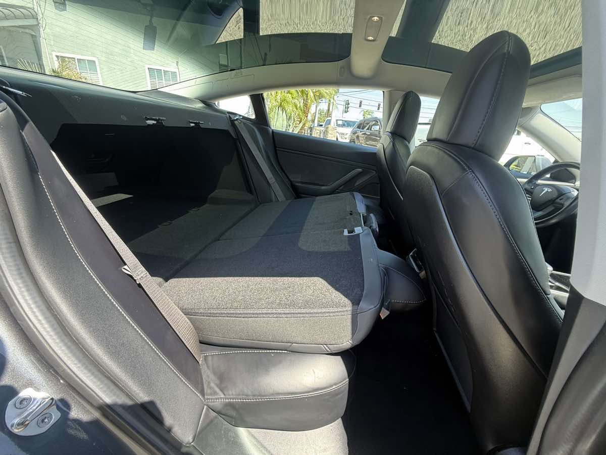Used 2018 Tesla Model 3 Long Range image 39