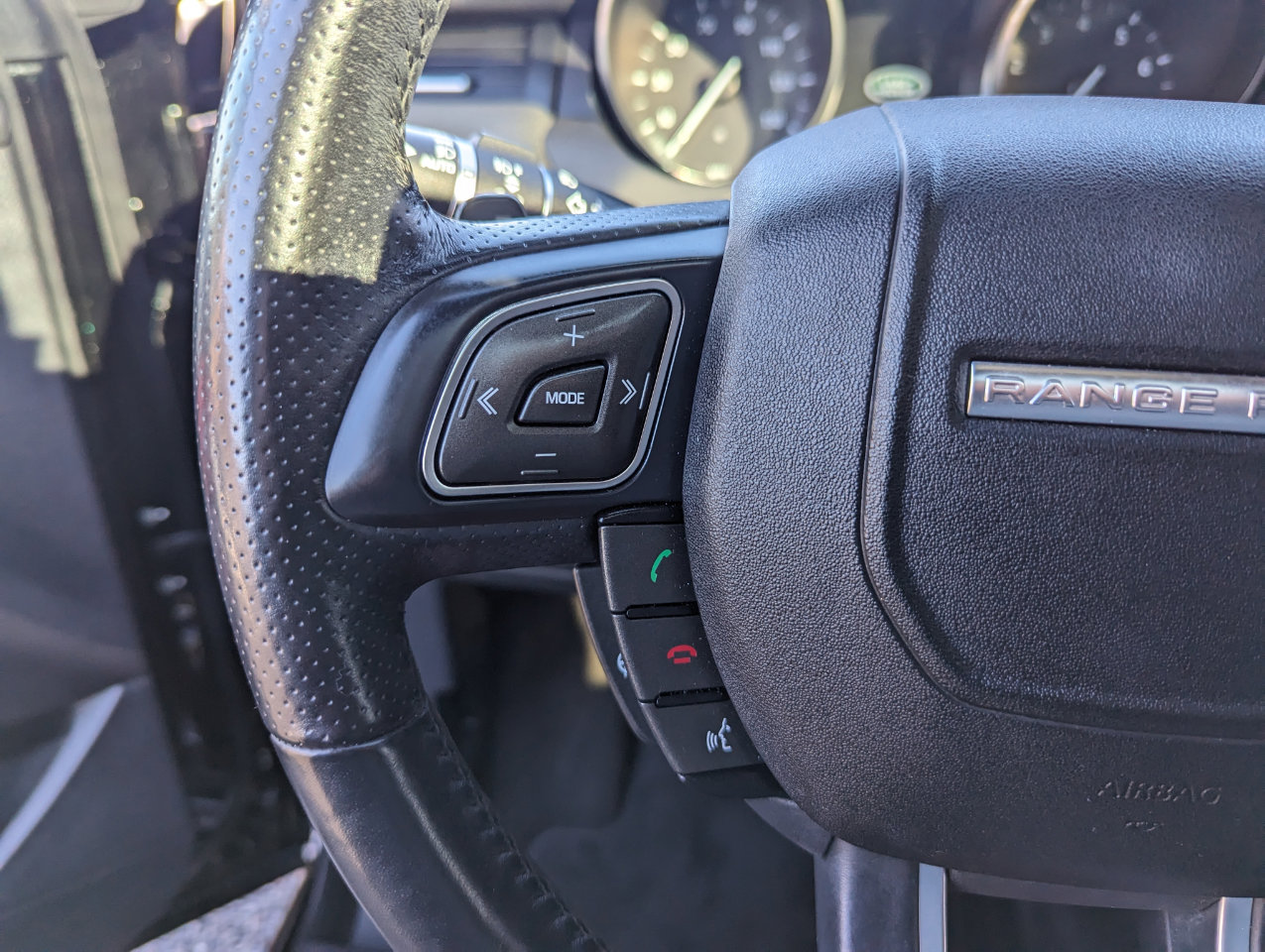 Used 2017 Land Rover Range Rover Evoque HSE Dynamic image 16