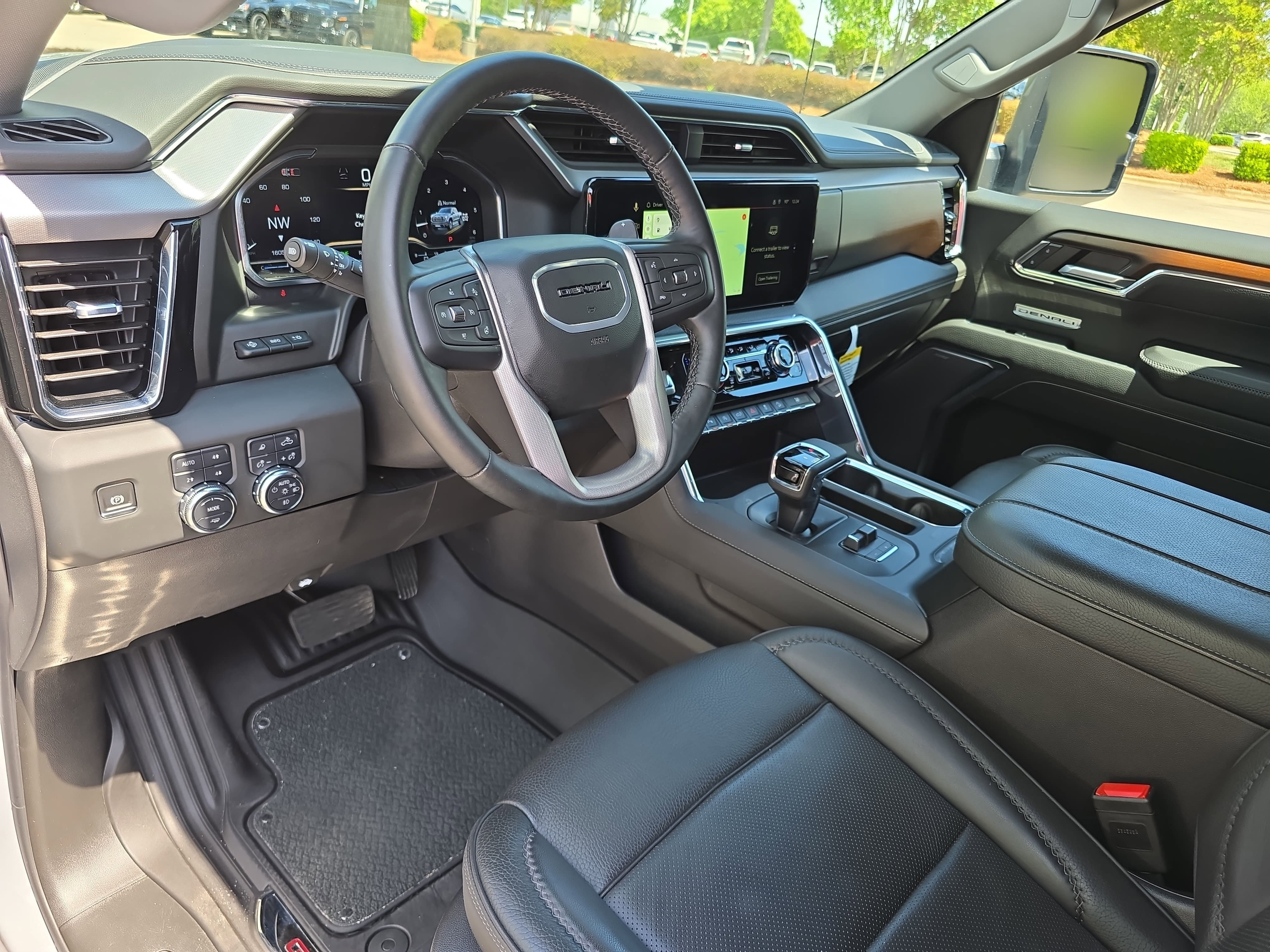 Used 2024 GMC Sierra 1500 Denali w/ Denali Reserve Package AWD/4WD image 15