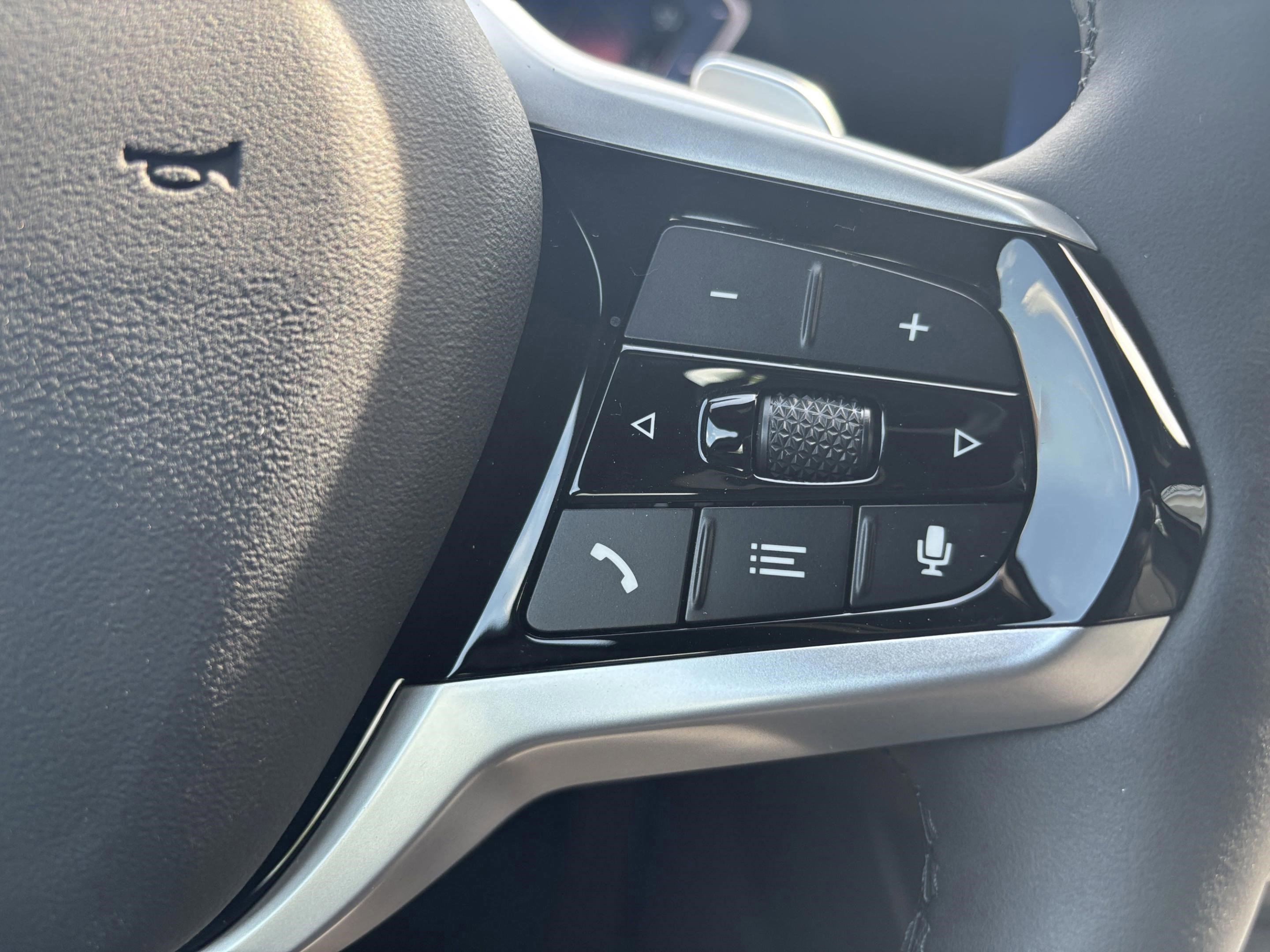 Used 2025 BMW 330i xDrive 330i xDrive image 11