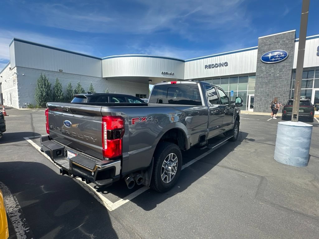 Used 2023 Ford F350 Lariat w/ Lariat Ultimate Package AWD/4WD image 4