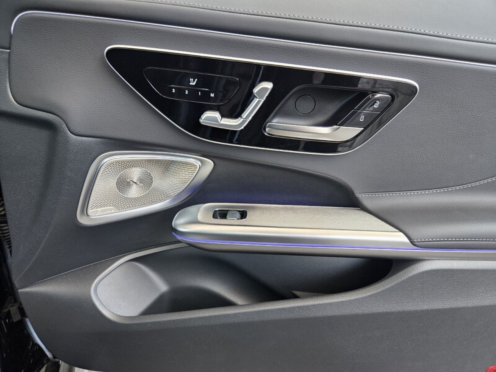 New 2026 Mercedes-Benz CLE 300 4MATIC Coupe image 19