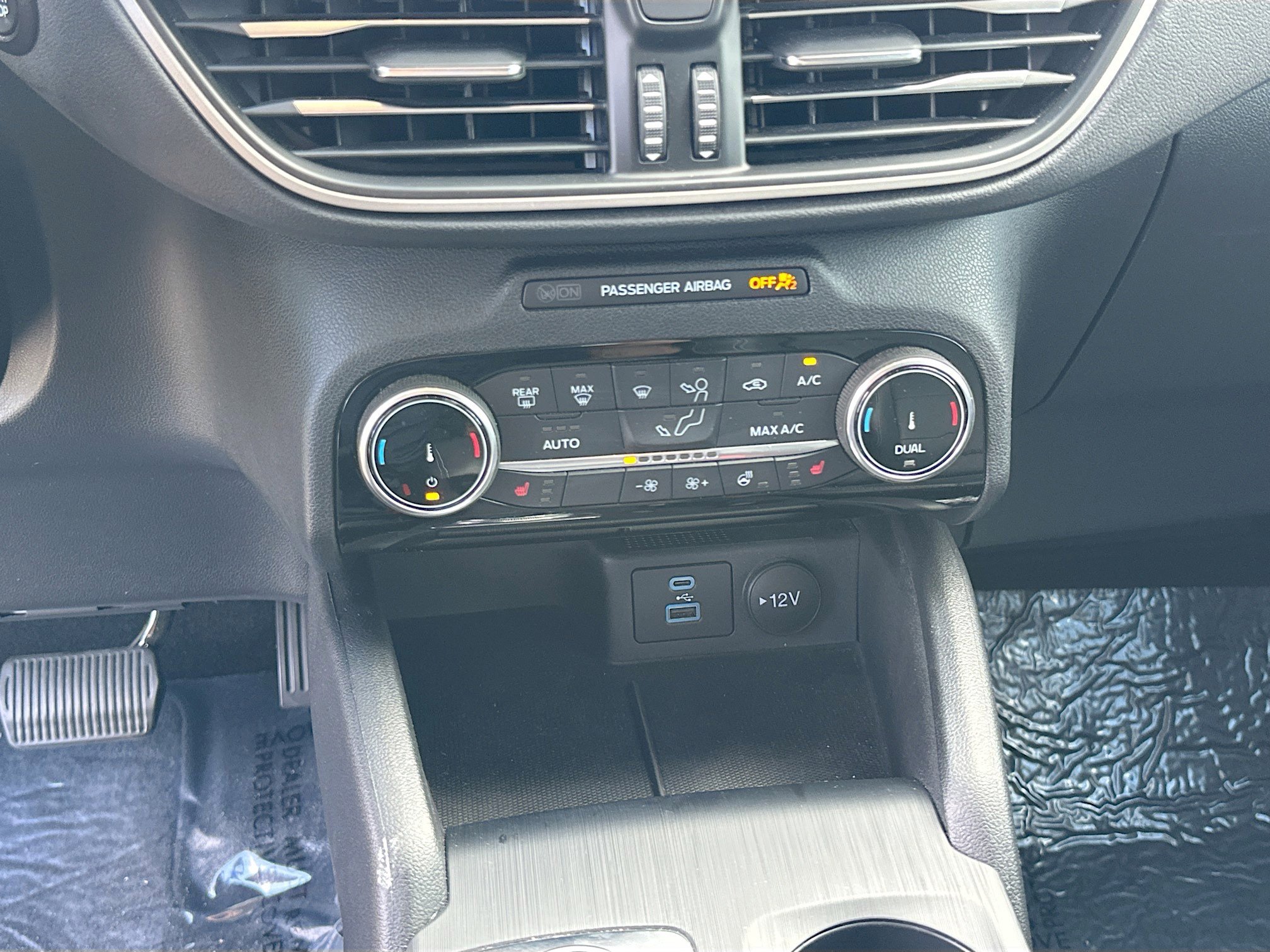 Certified 2022 Ford Escape SEL image 15