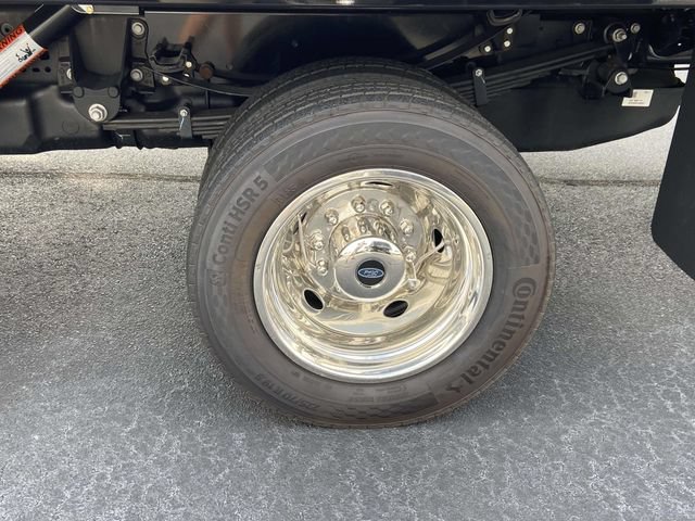 New 2026 Ford F550 4x4 Regular Cab Super Duty image 10