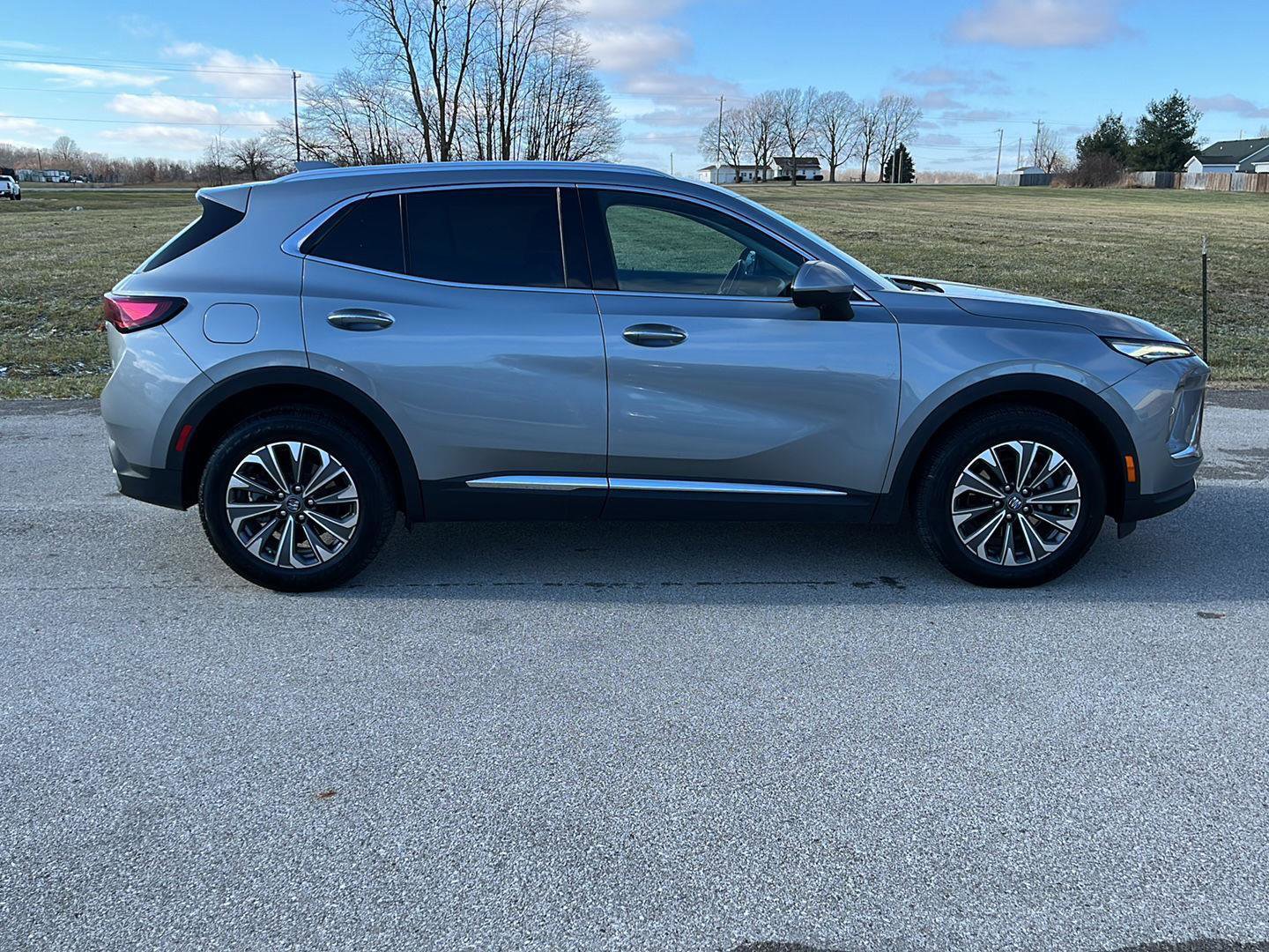 Used 2024 Buick Envision Preferred image 6