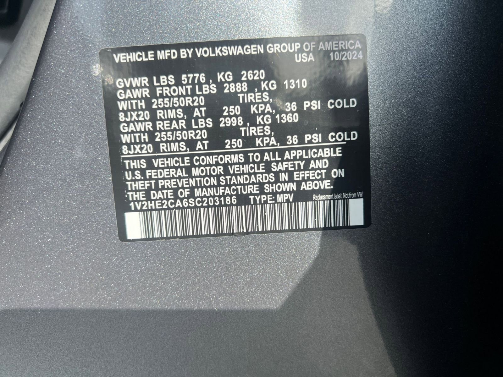 Used 2025 Volkswagen Atlas Cross Sport SE image 29