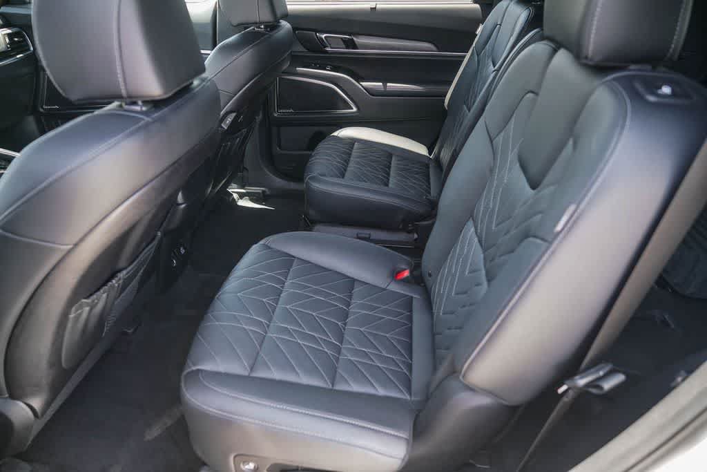 Certified 2025 Kia Telluride SX Prestige X-Line AWD/4WD image 17