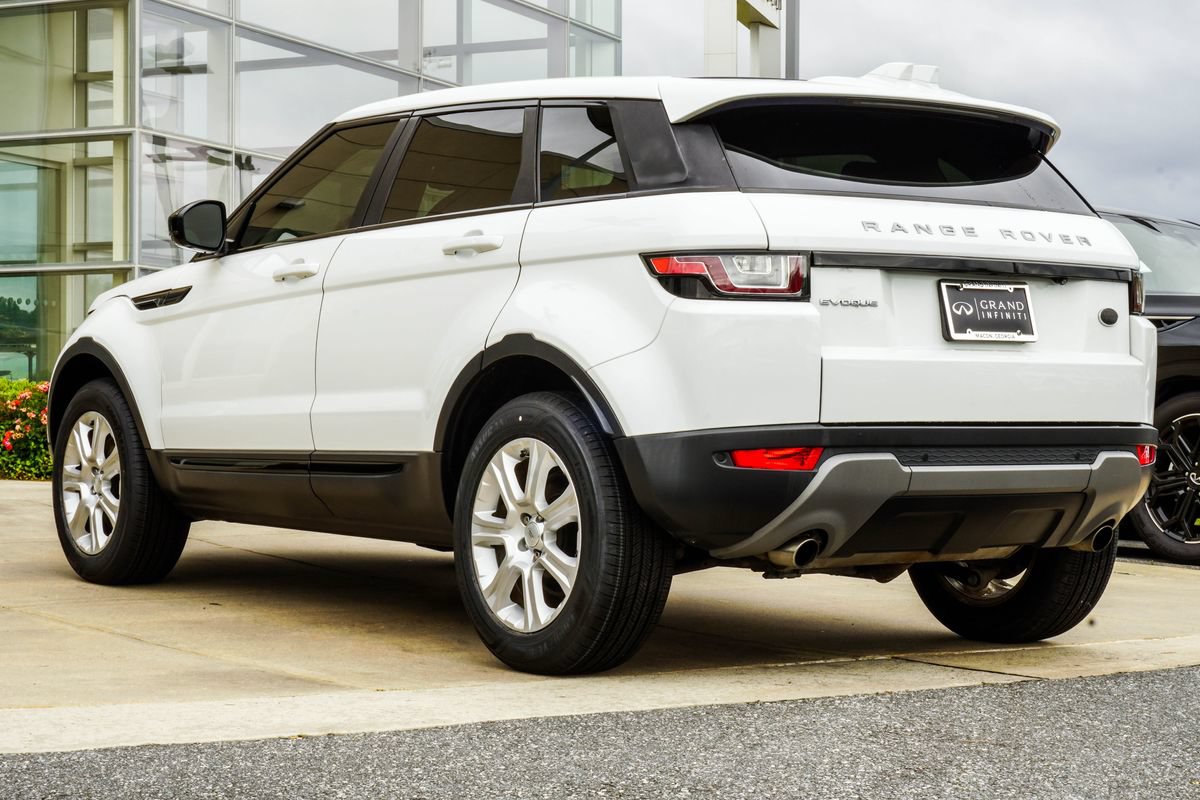 Used 2018 Land Rover Range Rover Evoque SE AWD/4WD image 9