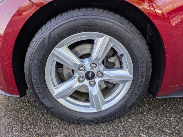 Used 2015 Ford Mustang Coupe RWD image 22