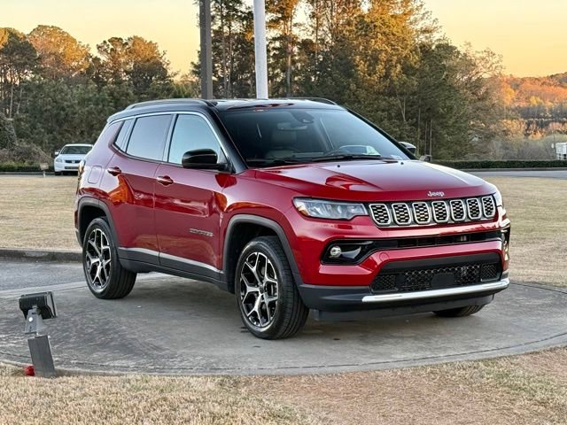 Used 2025 Jeep Compass Limited image 9