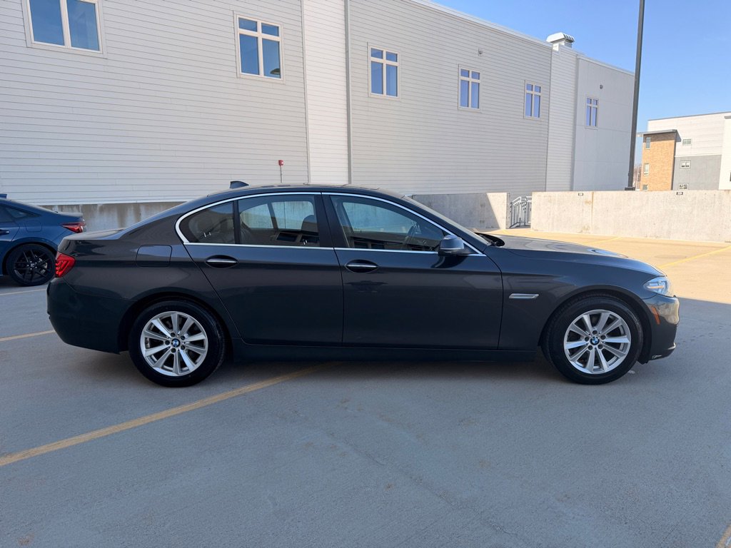 Used 2015 BMW 528i xDrive Sedan image 2