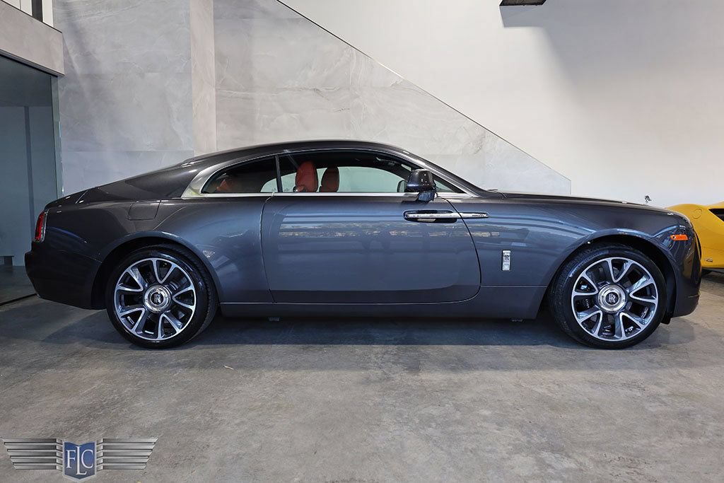 Used 2019 Rolls-Royce Wraith RWD image 3