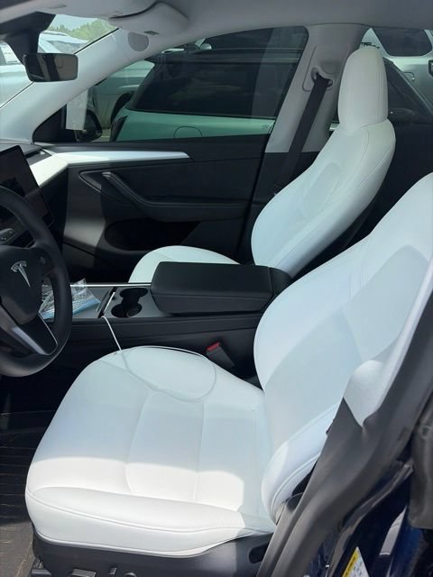 Used 2024 Tesla Model Y Performance AWD/4WD image 35