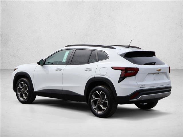 New 2026 Chevrolet Trax LT w/ Sunroof Package FWD image 8