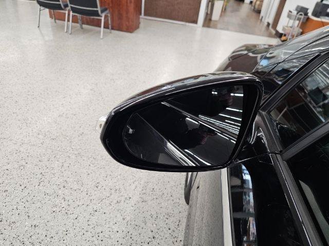 Used 2015 Chevrolet Volt Premium w/ Premium Trim Package FWD image 39