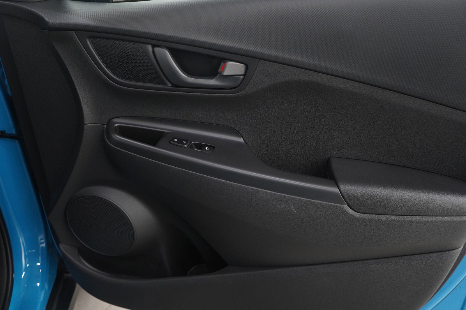 Used 2023 Hyundai Kona SE image 9