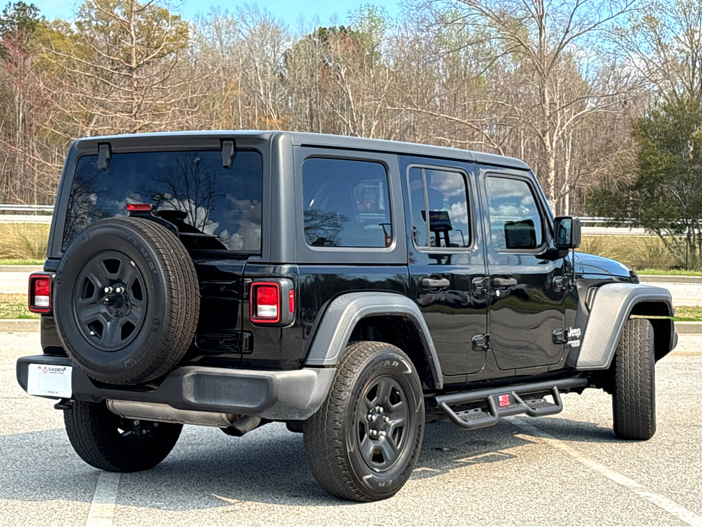 Used 2018 Jeep Wrangler Unlimited Sport image 22