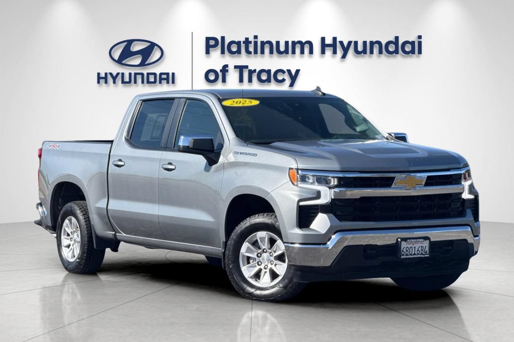 Used 2025 Chevrolet Silverado 1500 LT AWD/4WD image 2