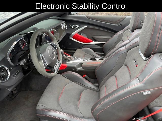 Used 2022 Chevrolet Camaro ZL1 RWD image 23