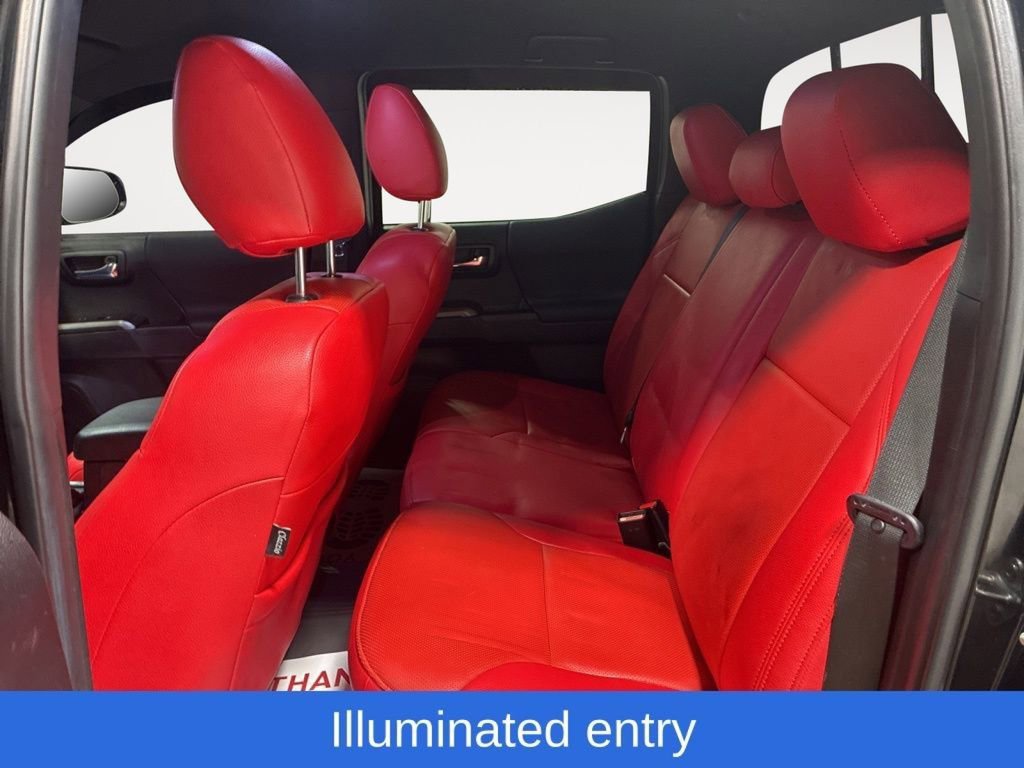 Used 2022 Toyota Tacoma TRD Sport image 23