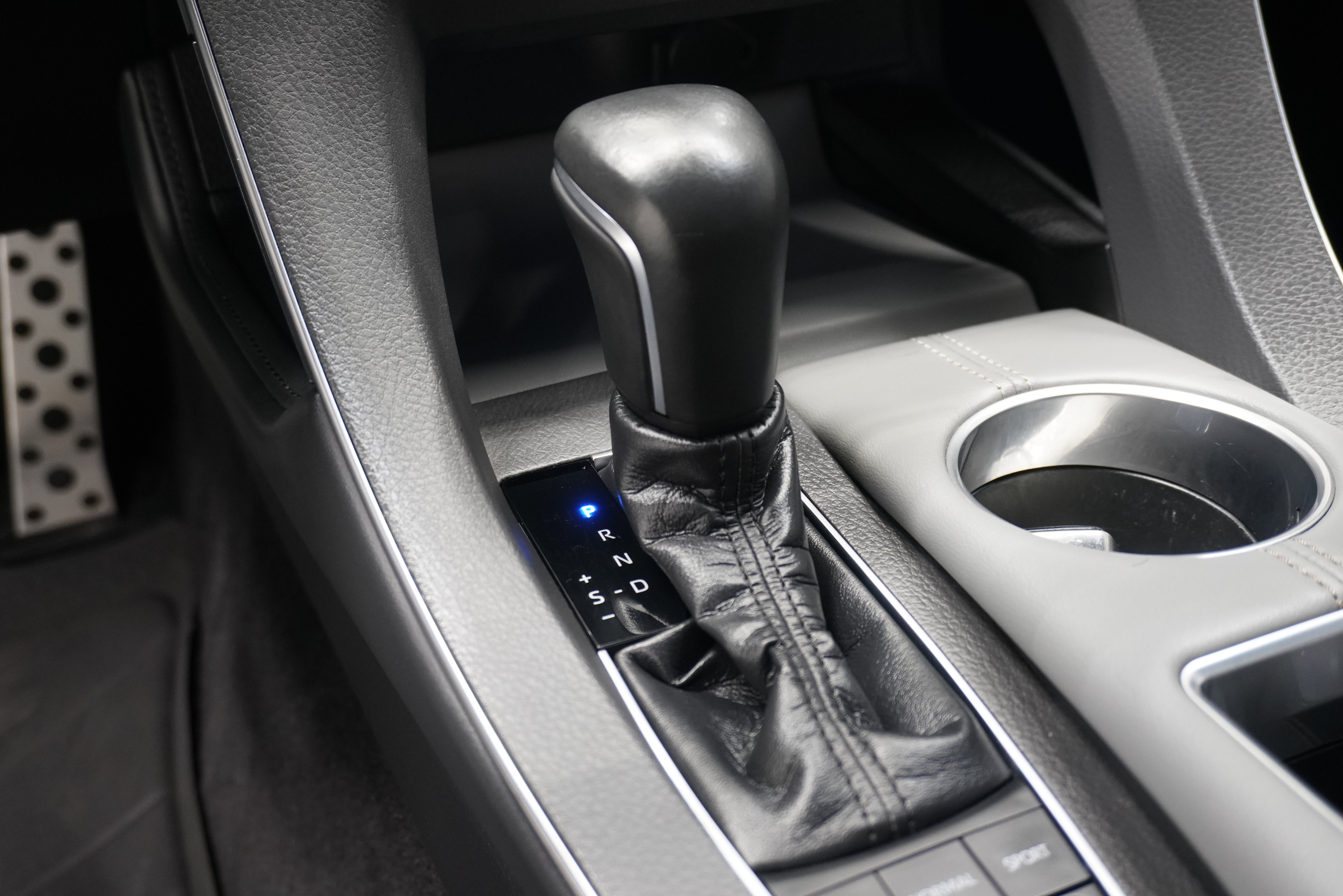 Used 2019 Toyota Avalon XSE w/ All Weather Liner Package FWD image 20