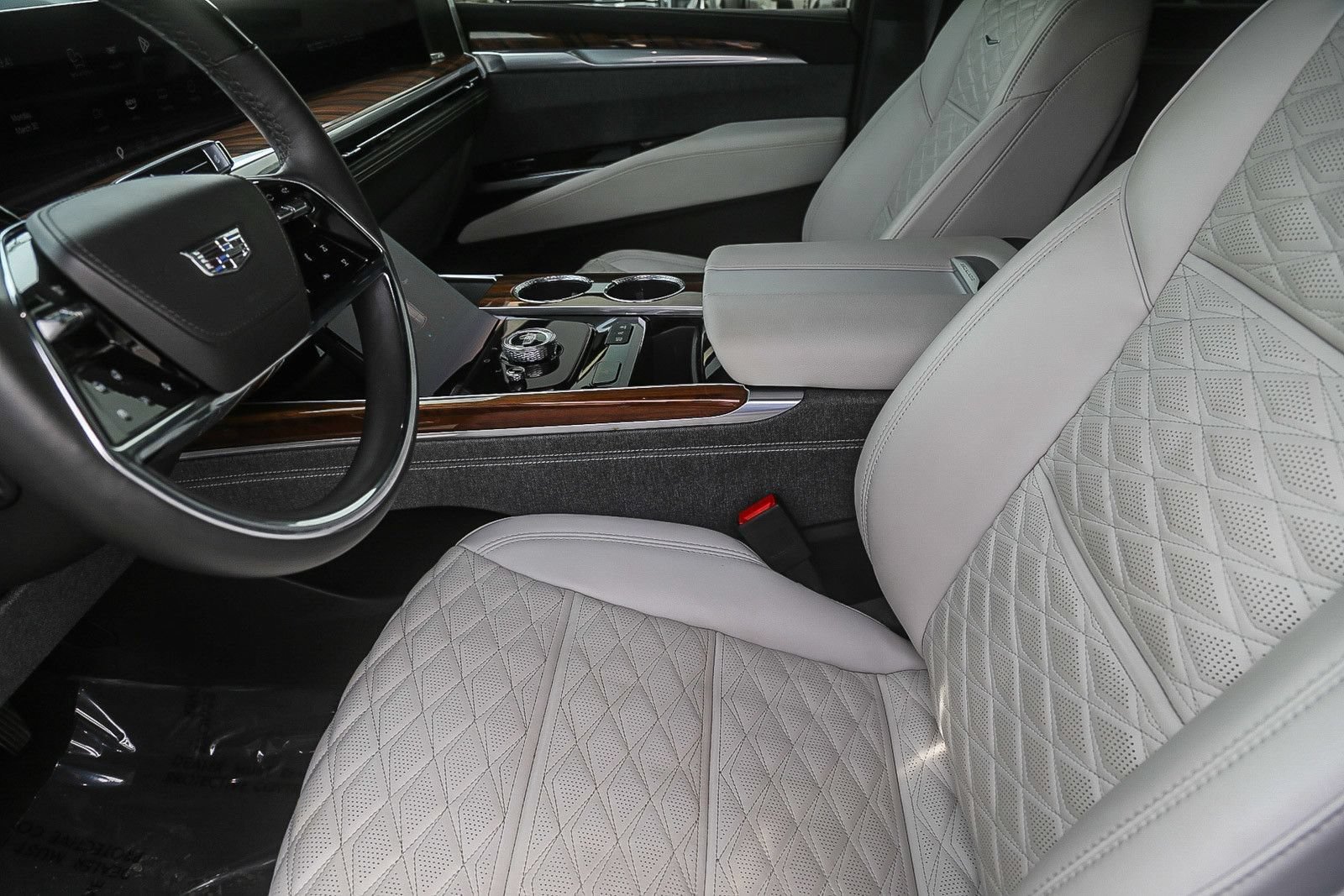 Used 2025 Cadillac Escalade ESV Sport Platinum AWD/4WD image 18