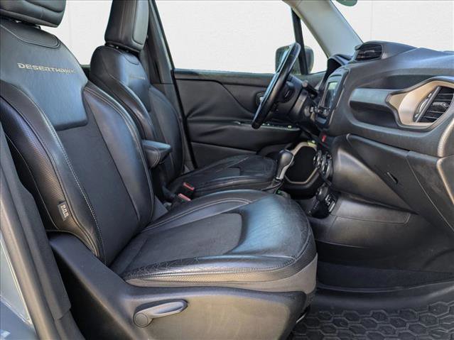 Used 2017 Jeep Renegade Trailhawk image 22