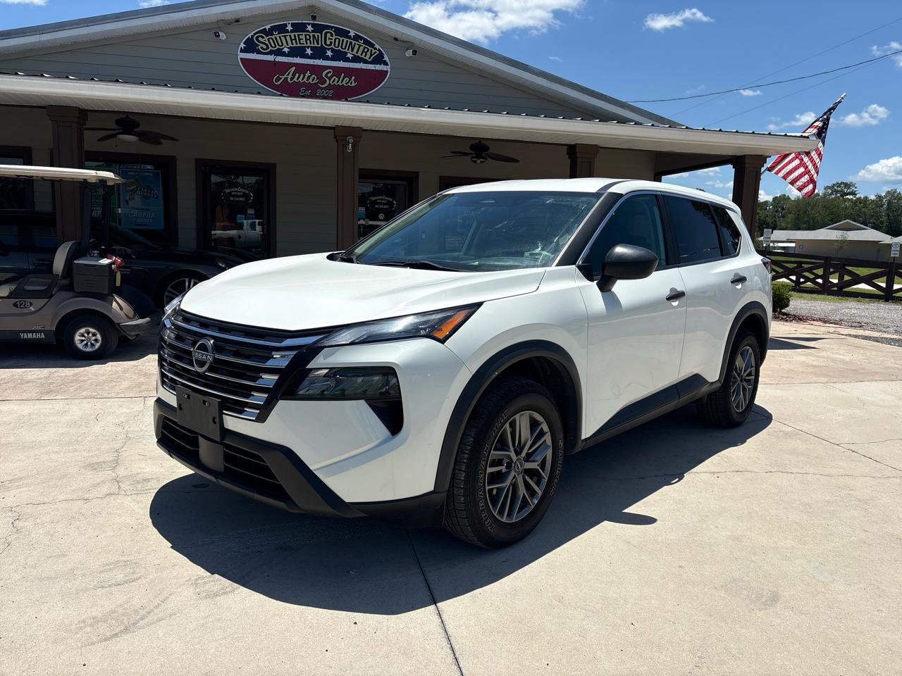 Used 2024 Nissan Rogue S AWD/4WD image 1