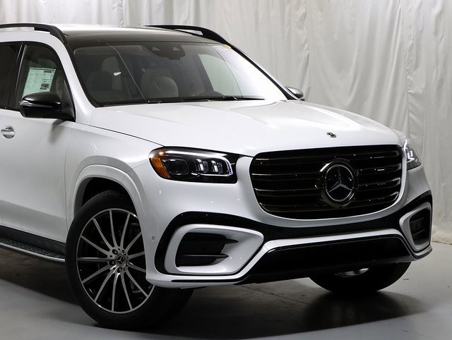 New 2026 Mercedes-Benz GLS 580 4MATIC image 2
