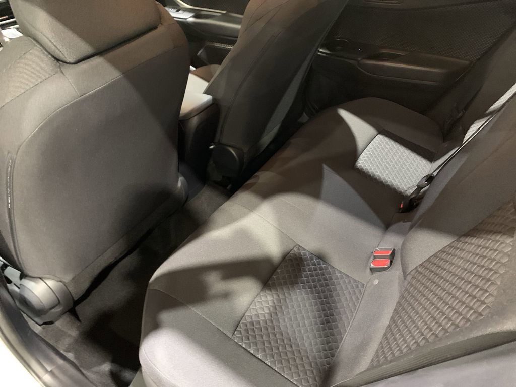 Used 2021 Toyota C-HR LE image 5