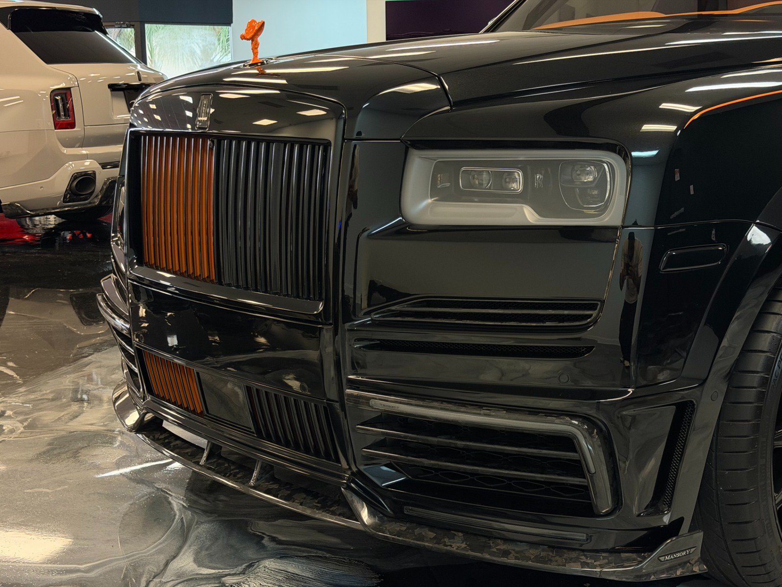 Used 2023 Rolls-Royce Cullinan AWD/4WD image 5