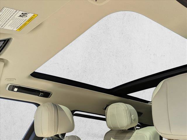 Used 2024 Land Rover Range Rover Long Wheelbase SE image 13