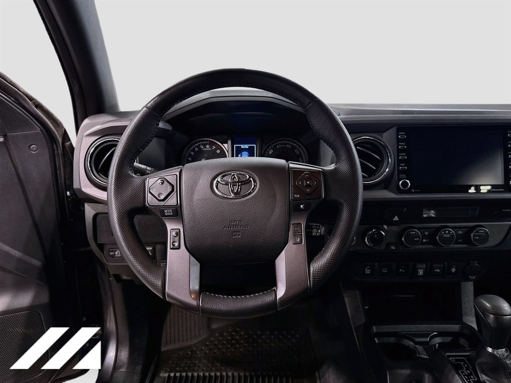 Used 2022 Toyota Tacoma TRD Off-Road w/ Technology Package AWD/4WD image 22