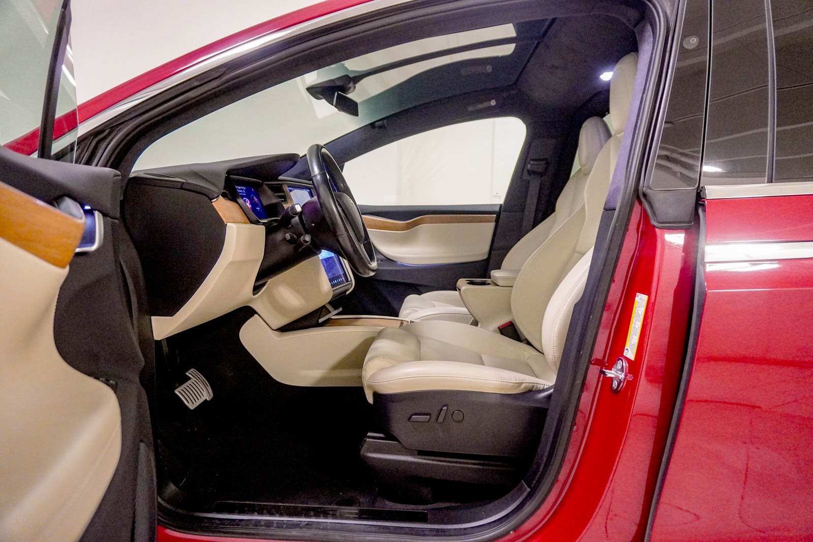 Used 2021 Tesla Model X Performance image 20