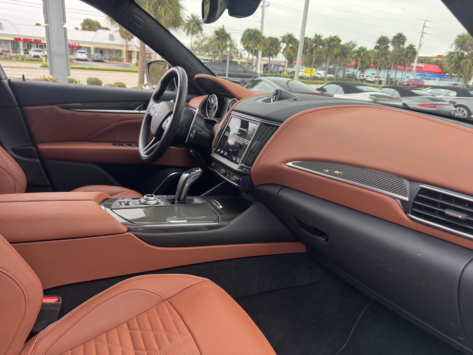 Used 2023 Maserati Levante F Tributo image 12