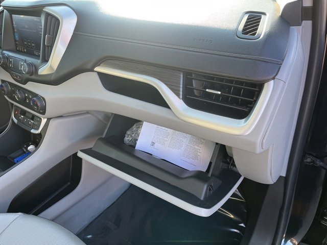 Used 2024 GMC Terrain SLT image 60