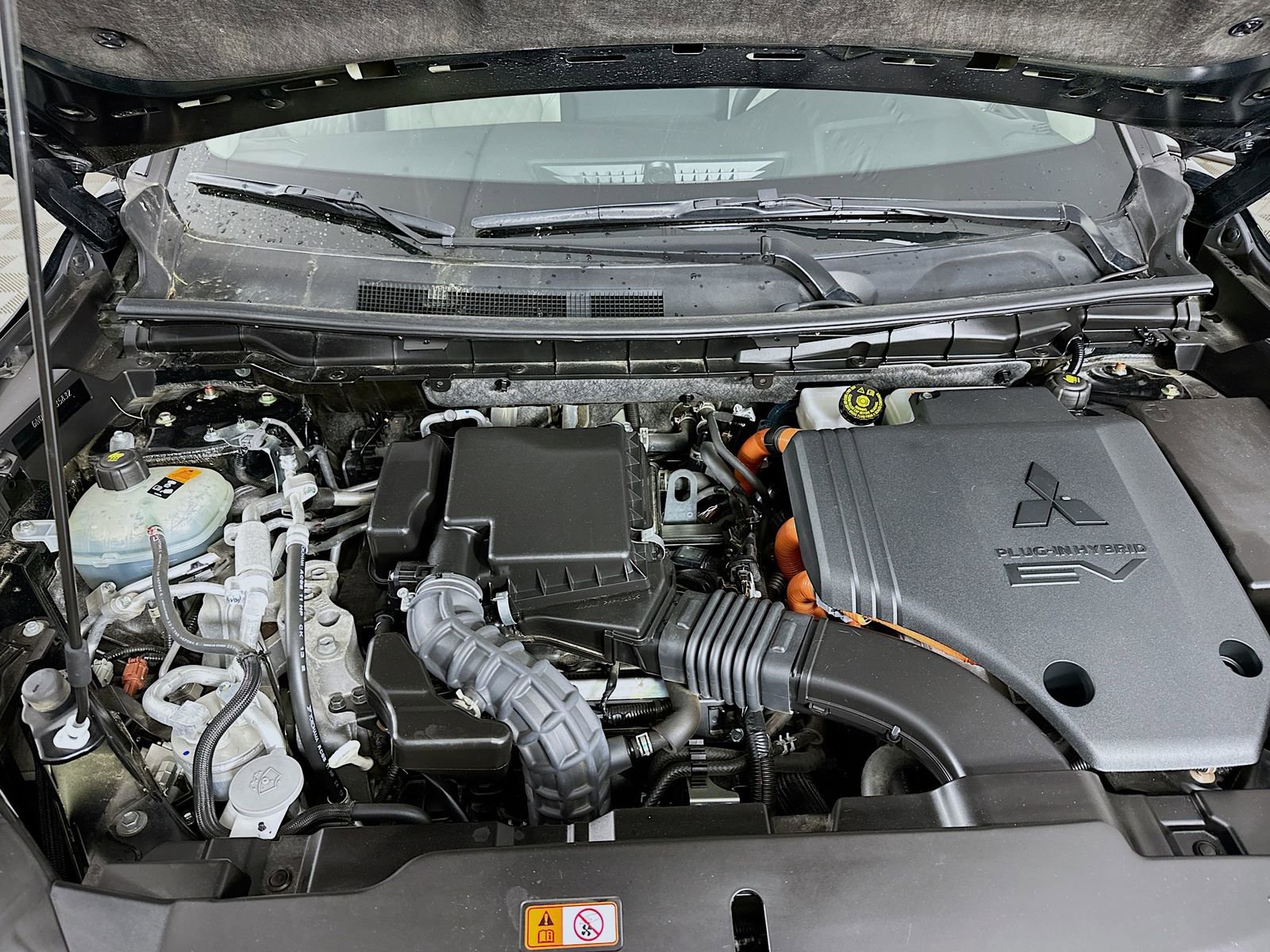 Used 2024 Mitsubishi Outlander SEL Black Edition image 32