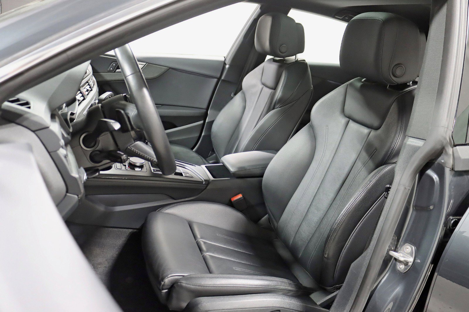 Used 2018 Audi A5 2.0T Premium Plus w/ Premium Plus image 29