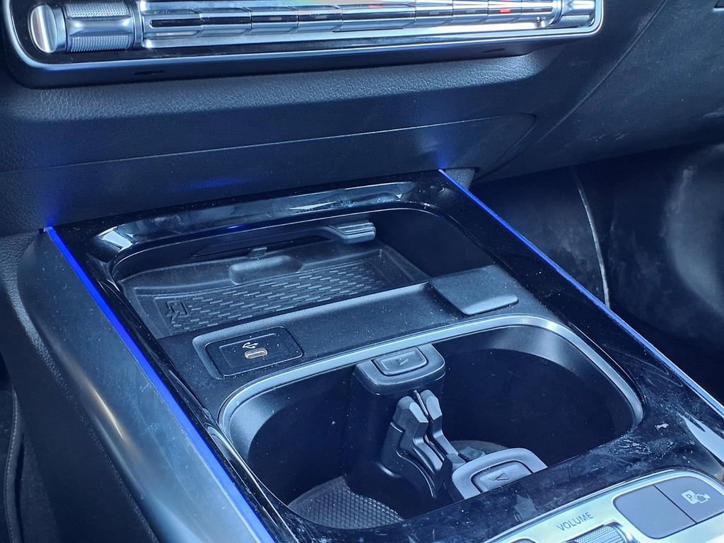 Used 2025 Mercedes-Benz GLA 250 4MATIC image 12