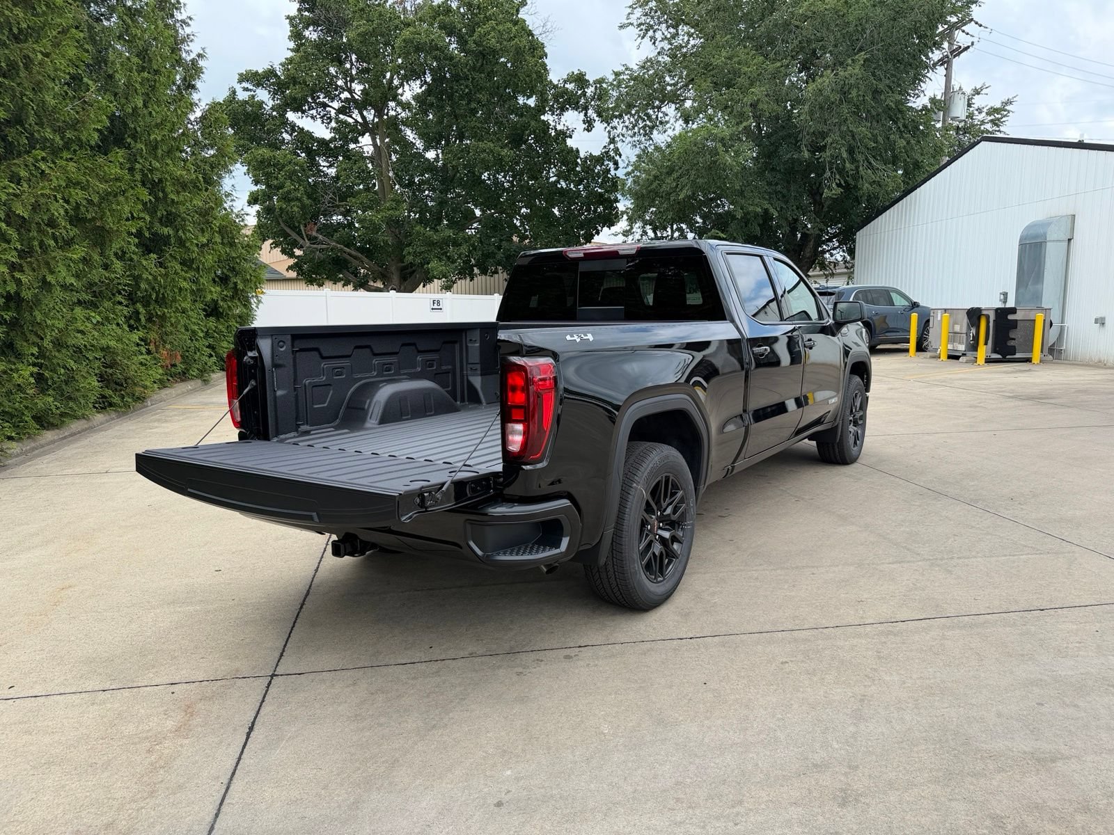 New 2026 GMC Sierra 1500 Elevation w/ Preferred Package AWD/4WD image 34