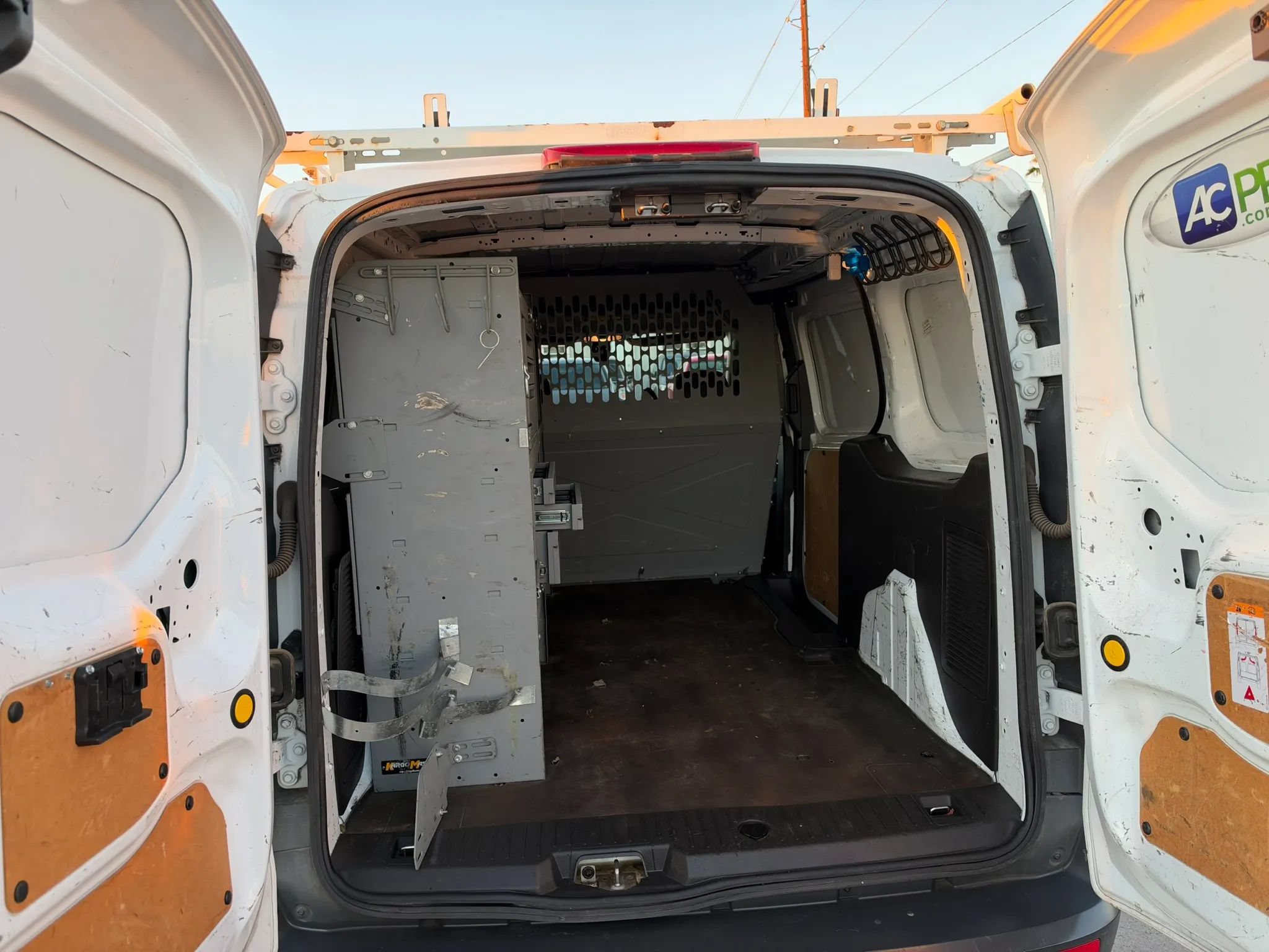 Used 2018 Ford Transit Connect XL FWD image 9