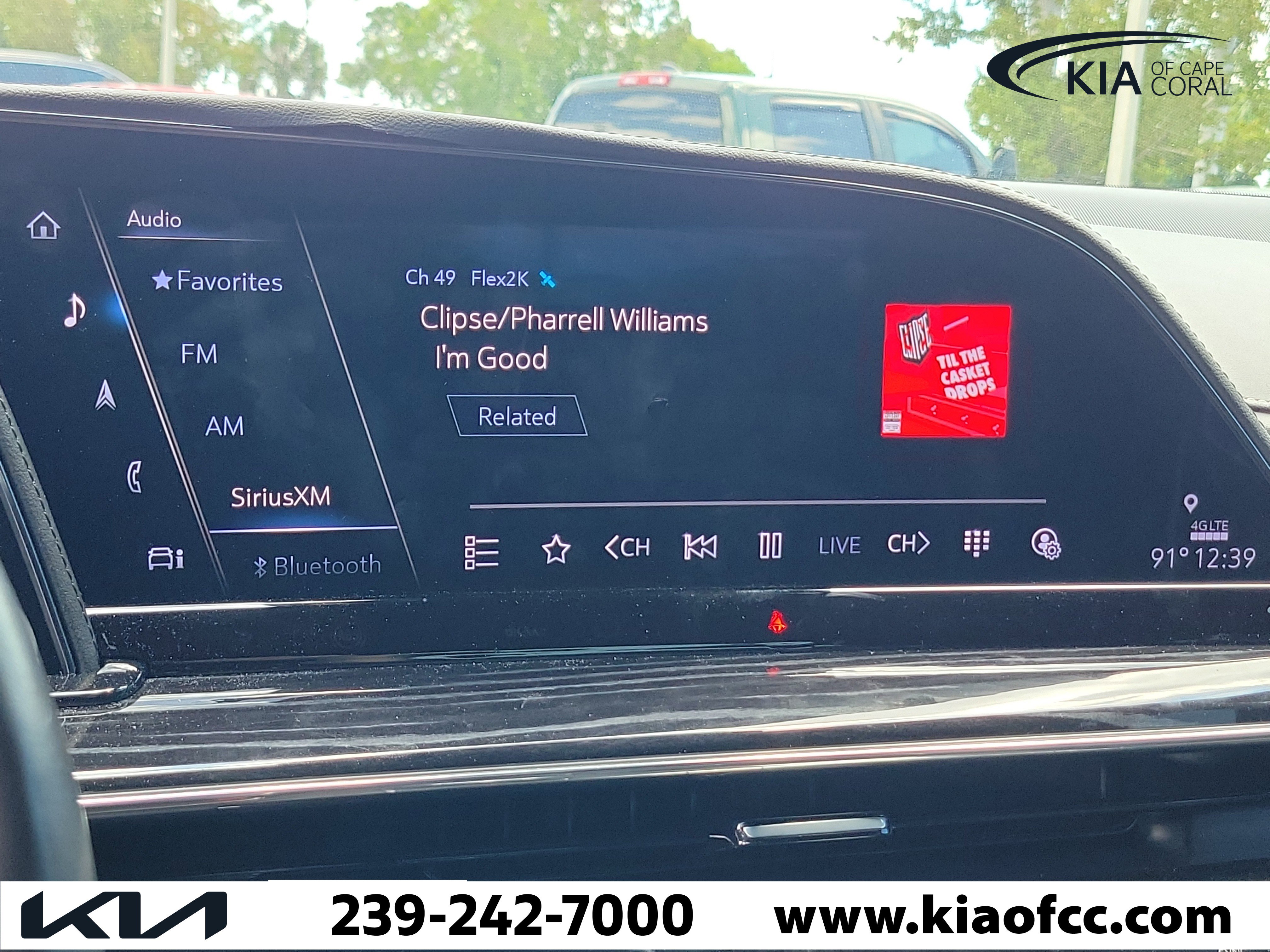 Used 2022 Cadillac Escalade ESV Sport w/ Touring Package RWD image 33