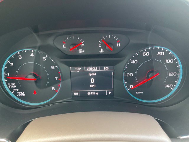 Used 2017 Chevrolet Malibu LT FWD image 4