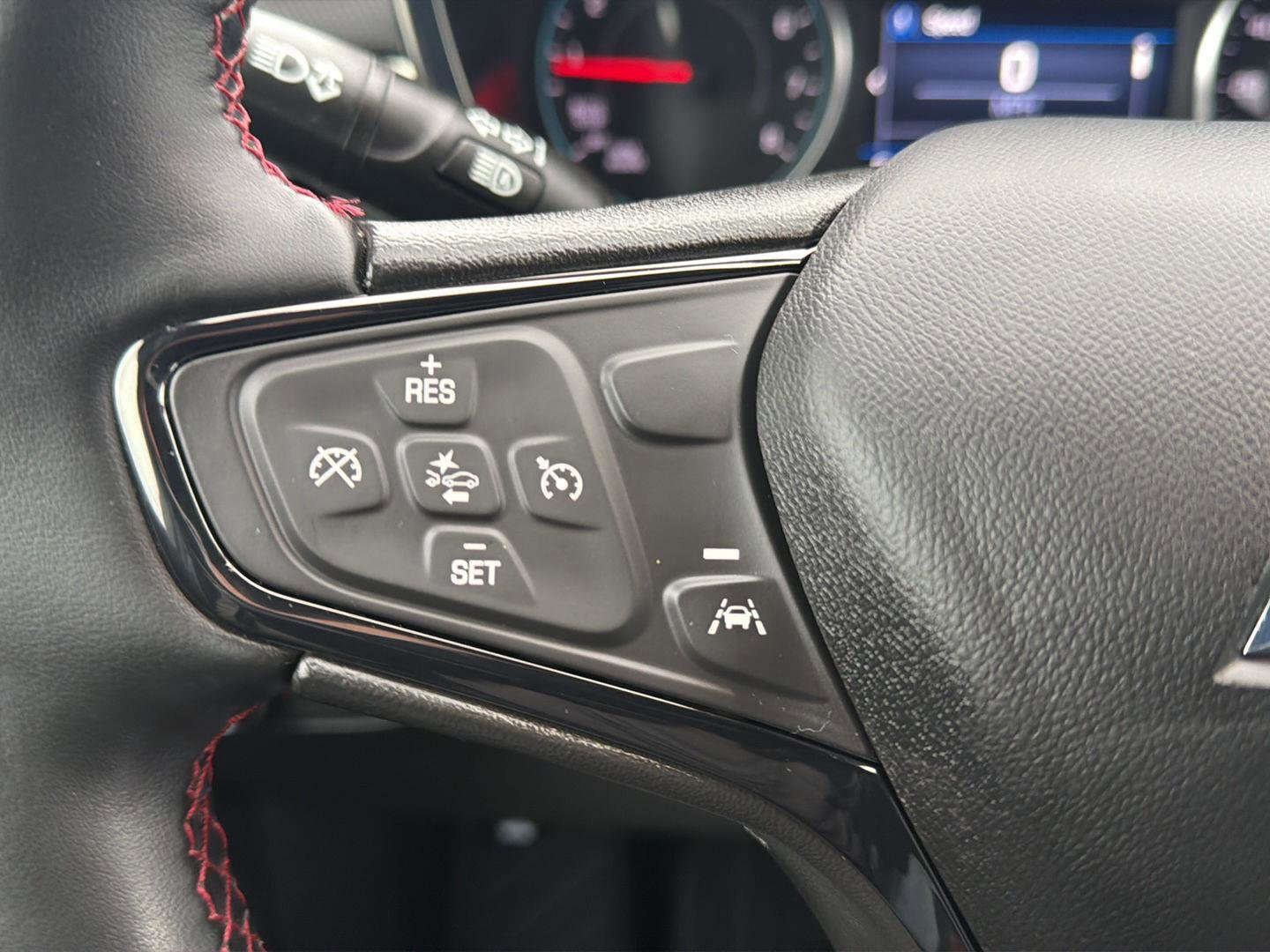 Used 2024 Chevrolet Equinox RS image 15