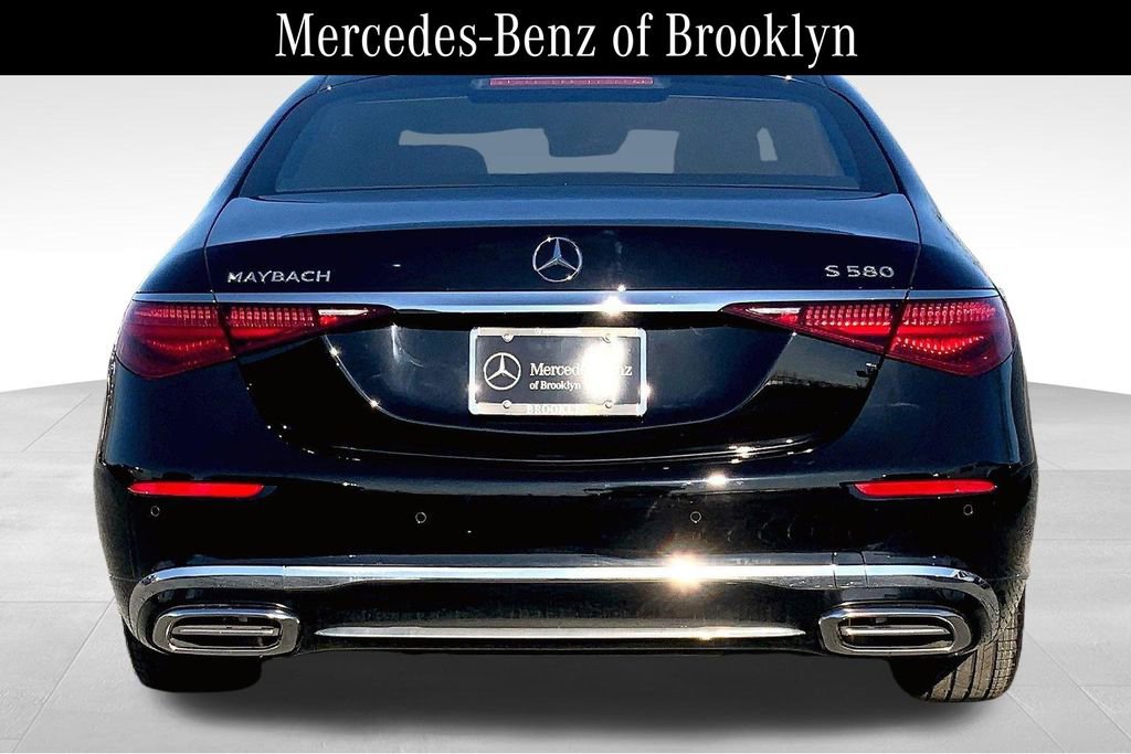 Used 2025 Mercedes-Benz Maybach S 580 4MATIC image 4