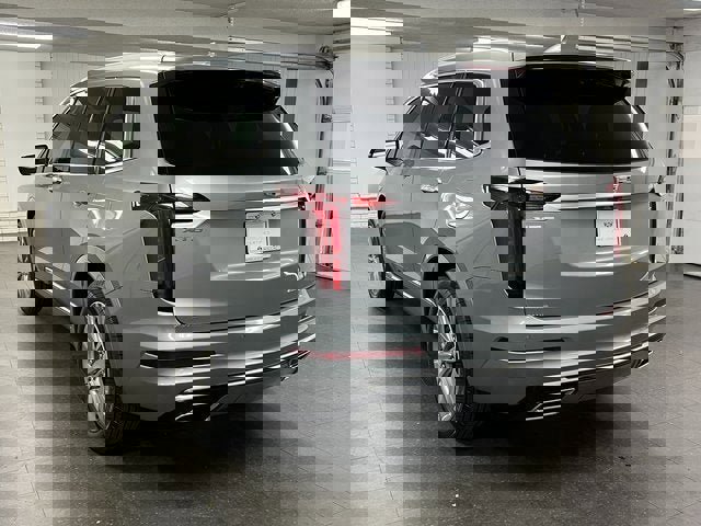 Certified 2024 Cadillac XT6 Premium Luxury w/ Technology Package image 3