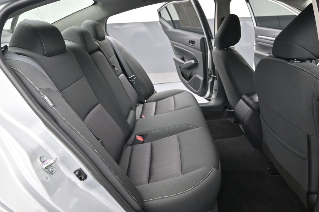 Used 2023 Nissan Altima 2.5 SV w/ SV Premium Package FWD image 28