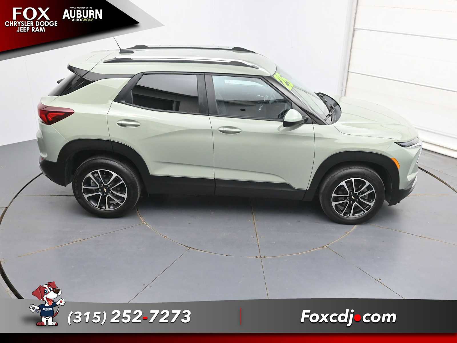 Used 2025 Chevrolet TrailBlazer LT w/ LT Cold Weather Package AWD/4WD image 33
