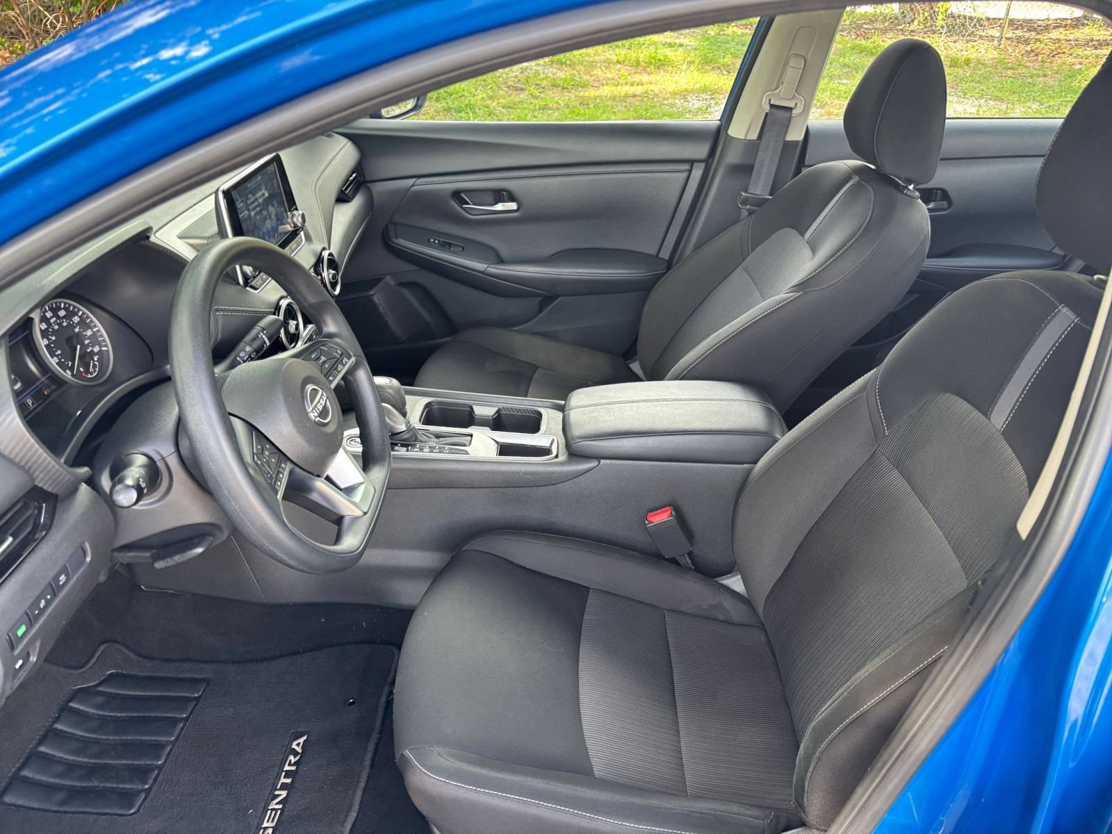 Used 2025 Nissan Sentra SV FWD image 24